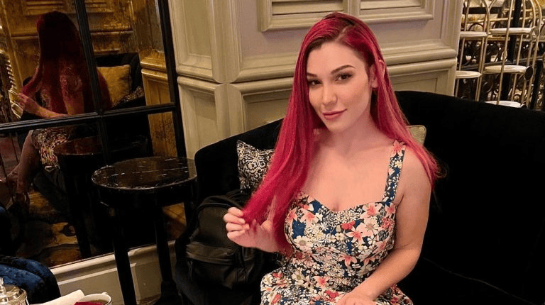 Lily Lou Net Worth in 2024: The Truth Behind Her Wealth